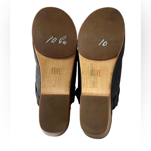 Frye Mille Braid Mule Wood Clogs in gray Suede
Size 10 - Picture 6 of 6